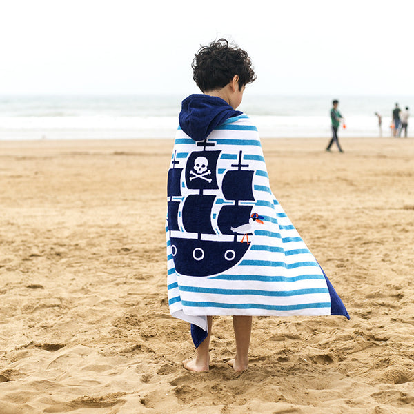 Hooded Children's Towel - Pirate Ship